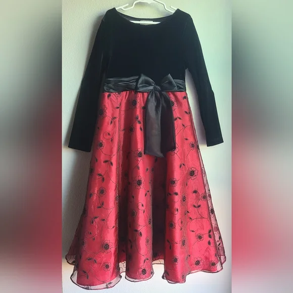 Rare, Too! - Girl's Black and Red Fancy Dress, Sz 8 - Picture 1 of 4